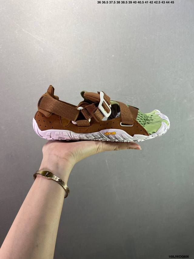 Suicoke Five-Finger Slip-On Mid-Cut Sports Beach Shoes. DDD. Suicoke is a Japane