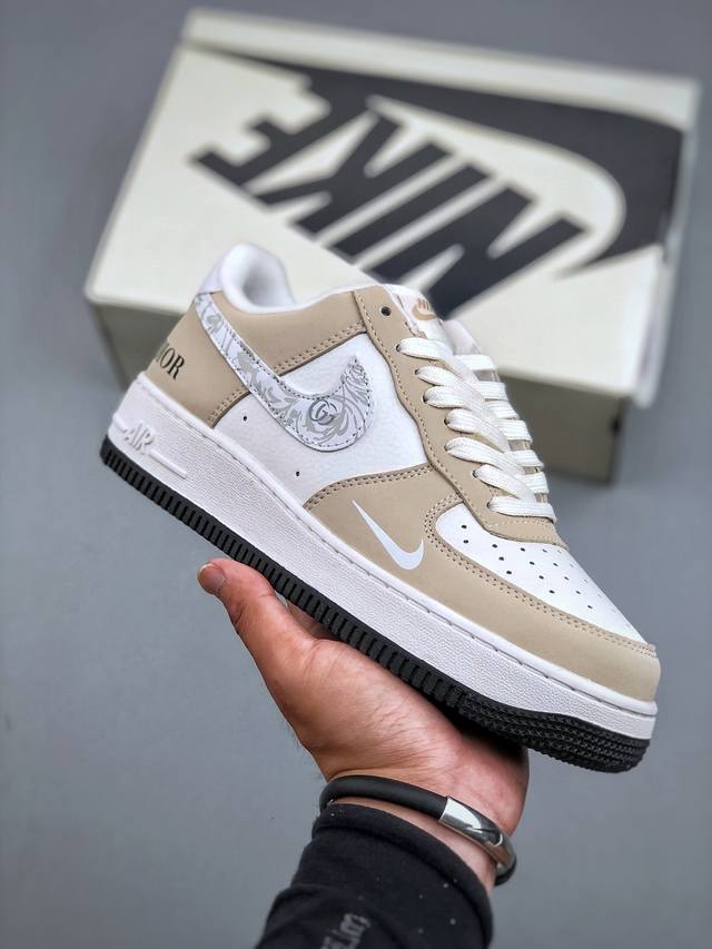C version Nike Air Force 1'07 Lx co-branded model, original last and cardboard f