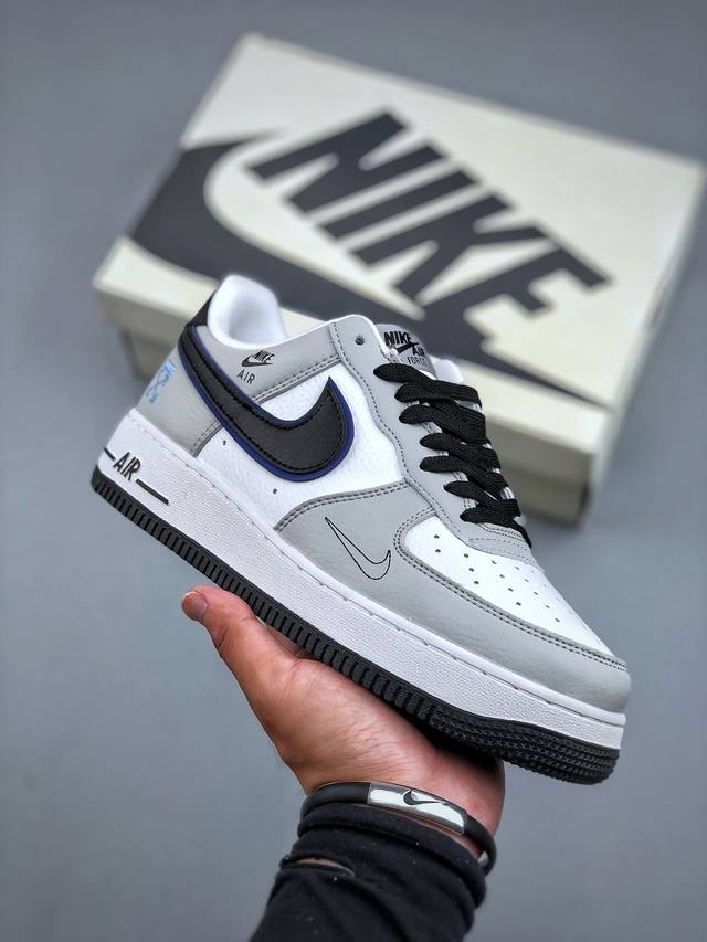 C-version Nike Air Force 1 '07 co-branded Air Force One low-top casual sneakers.