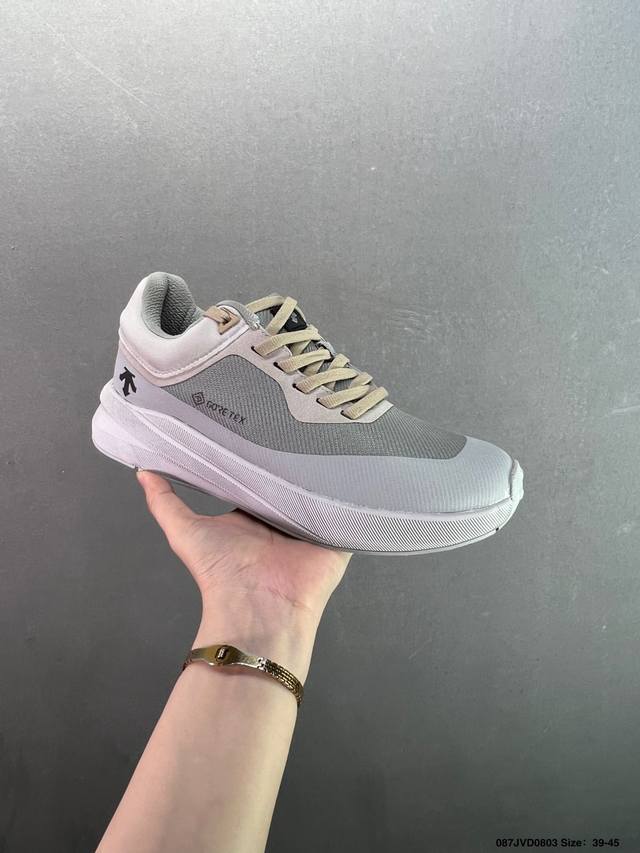 Company-level Descente Chron series unisex Chron retro sports casual shoes Item