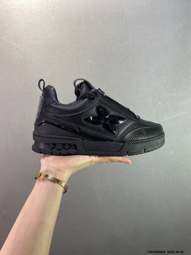 Louis Vuitton LV Louis Vuitton sneakers New LV Trainer sneakers in the latest co