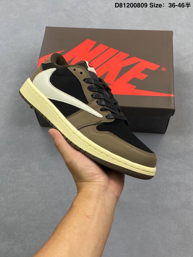 Jordan Fragment X Travis Scott X Lv Air Jordan 1 Low three-party joint inverted