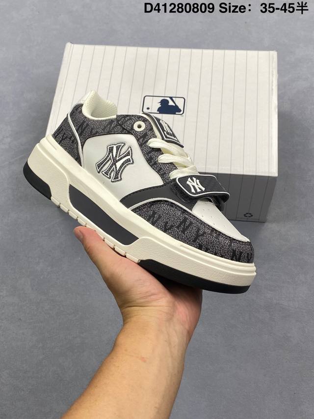 200 Mlb Chunky Liner Mid, a popular senior shoe, is a lightweight, thick-soled,