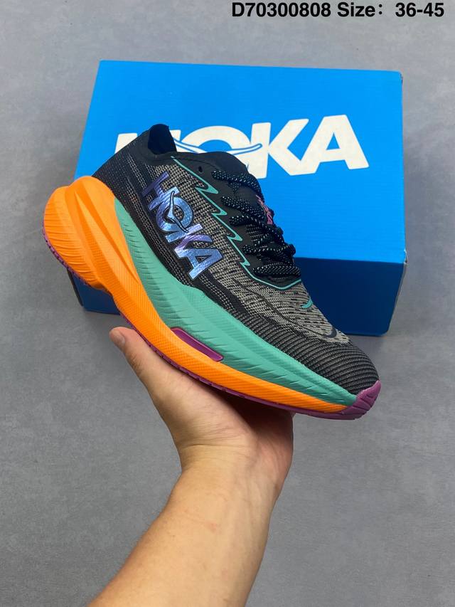 Company-level Hoka One One Mach X 2 low-top professional cross-country running s