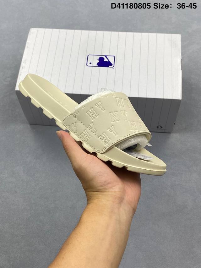 Mlb Mounder Monogram Slide New York Yankees summer casual slippers Mlb slippers