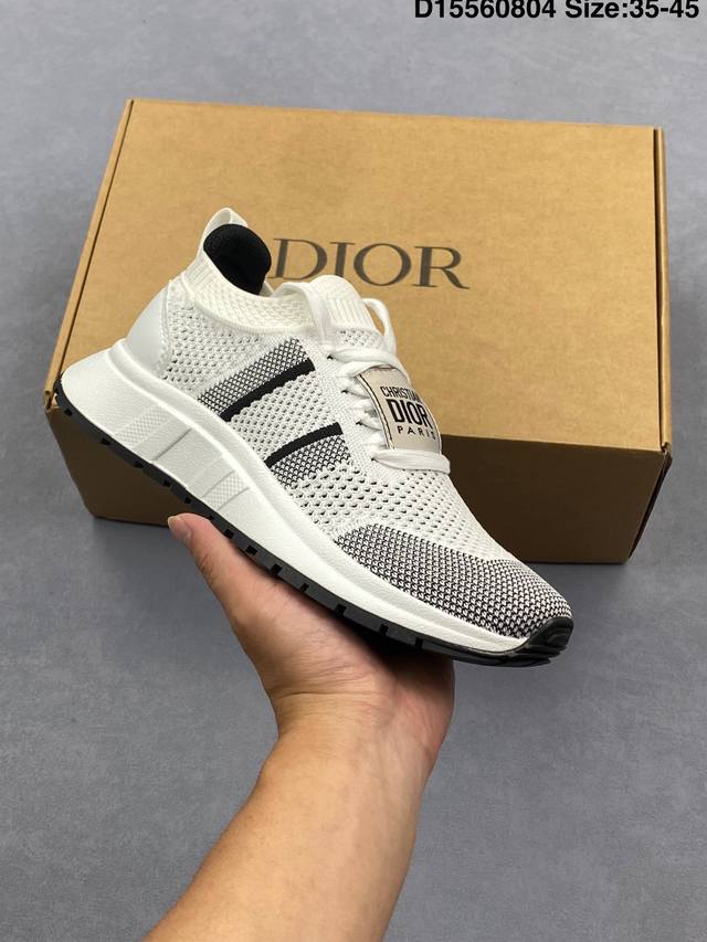 Developed using Dior original last and paper pattern data, this shoe features an