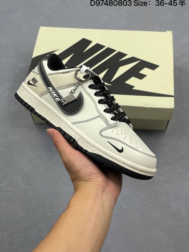 Nike Dunk full set of original lasts and molds to create a perfect version. Excl
