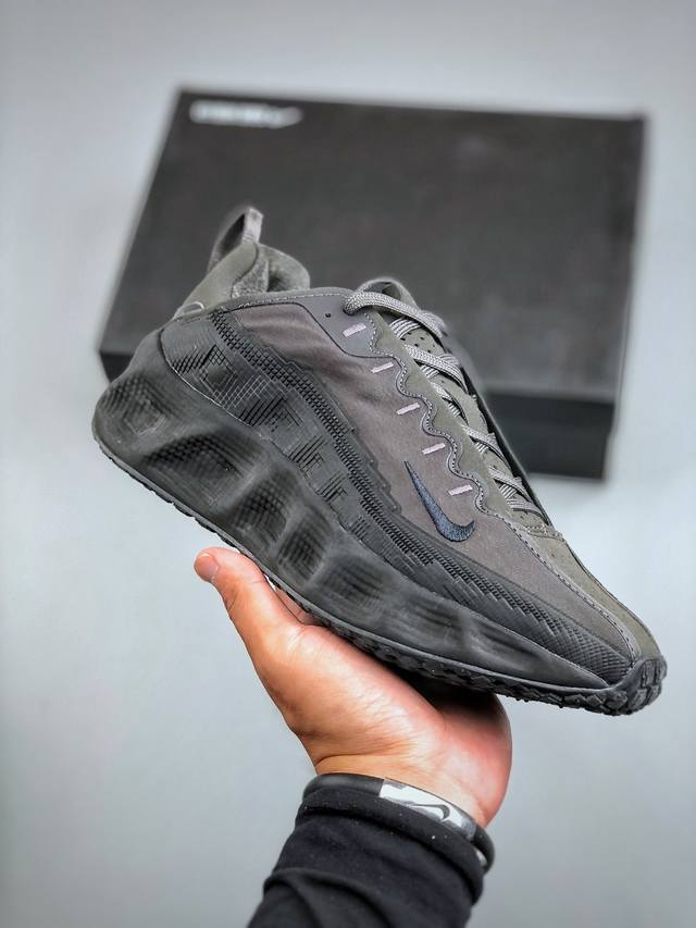 Nike Vomero Premium , Nike's top-tier road running shoes, make running easier th