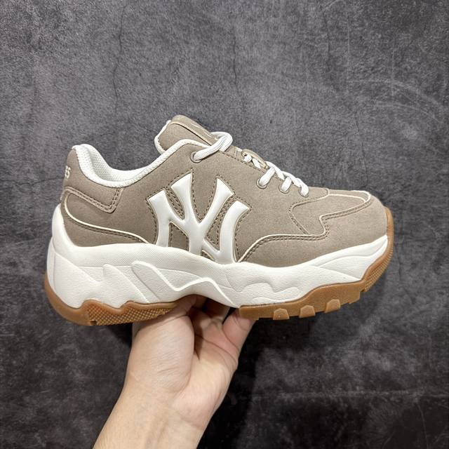 Pure original Korean Yankees NY big logo trendy dad shoes MLB white shoes. The o
