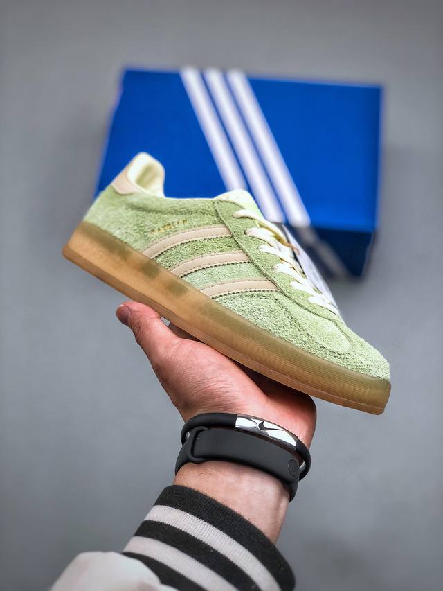 Back to school season special price original 300 Ad Originals Gazelle Indoor IE2