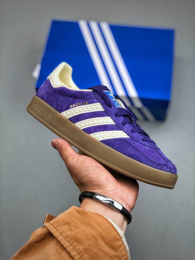 Back-to-school special offer (originally 300 DDD). Adidas Gazelle Indoor low-top
