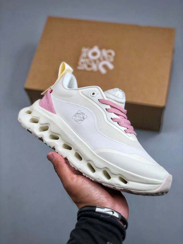 On's Cloudtilt 2.0 outdoor, street-inspired running shoe, the Cloud Hi Edge, ble