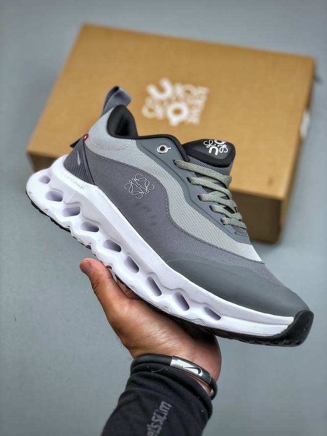 On's Cloudtilt 2.0 outdoor streetwear running shoe, the Cloud Hi Edge, blends ou