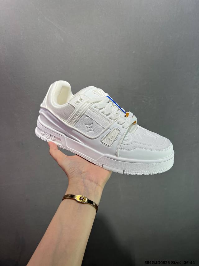 Corporate-grade Louis Vuitton LV Louis Vuitton sneakers New LV Trainer latest c