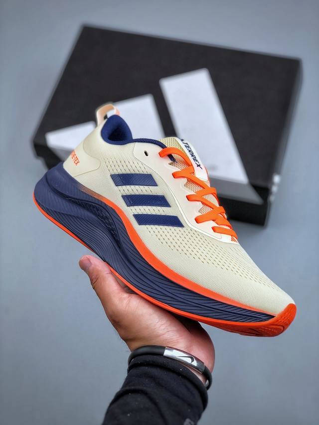 Adidas Terrex Gore-Tex Adidas lace-up cushioning lightweight comfortable versati