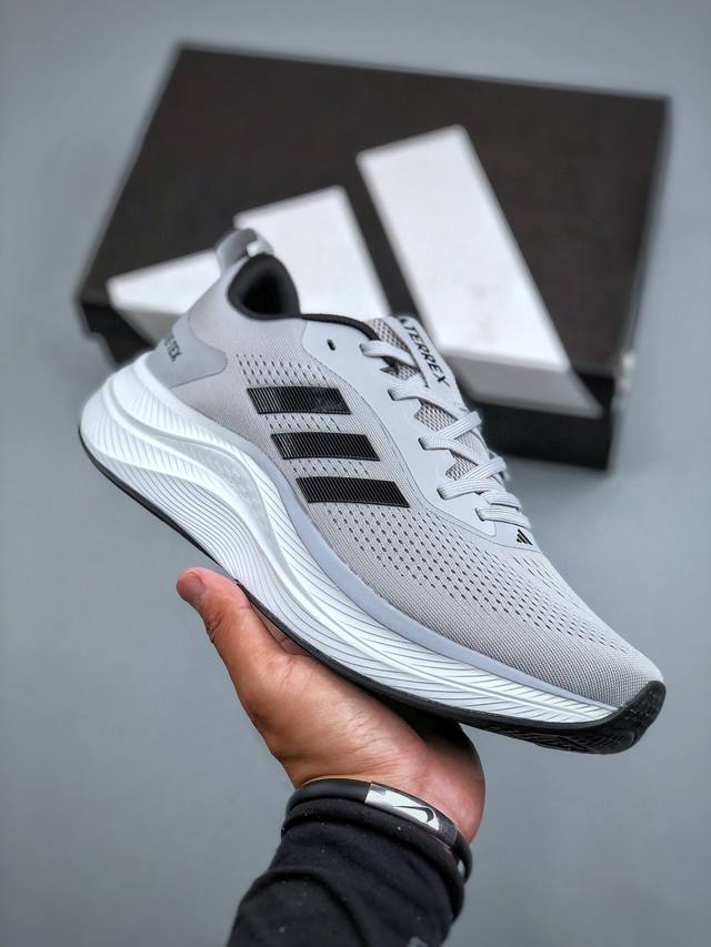 Adidas Terrex Gore-Tex Adidas lace-up cushioning lightweight comfortable versati