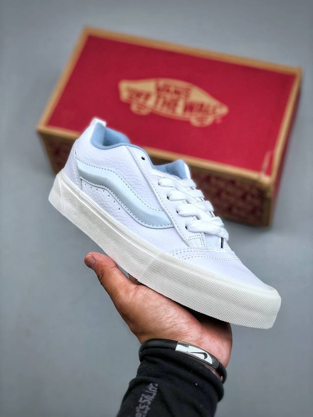 Z Vans Classics Knu Skool Official Vans Knu Skool with a white leather upper and