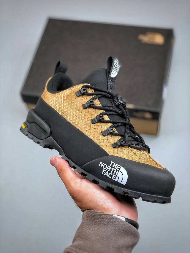 The North Face Glenclyffe High-quality fabrics from a large factory in Guangdong