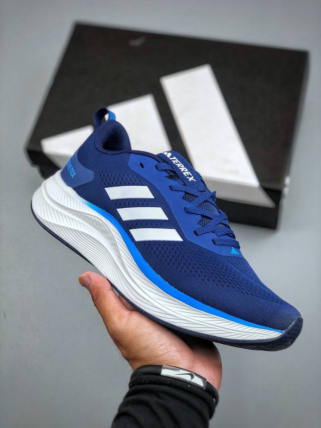 Adidas Terrex Gore-Tex Adidas lace-up cushioning lightweight comfortable versati