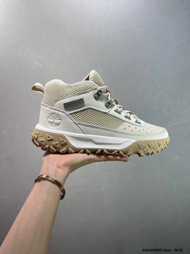 New Timberland low-top outdoor casual shoes, a perennial bestseller. This Briti