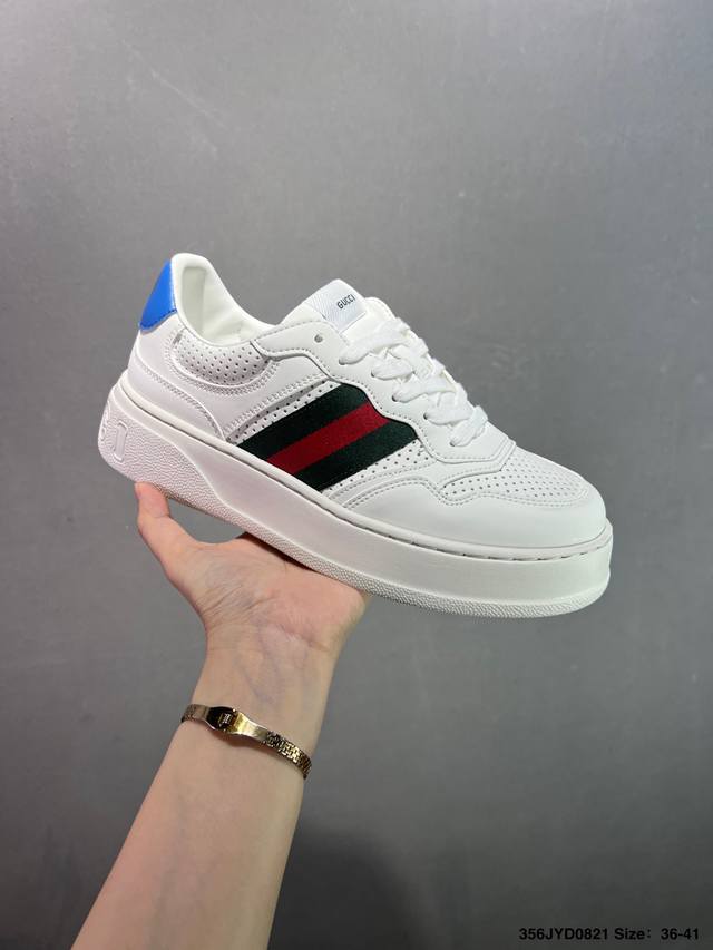 Company-level Gucci Screener sports casual fashion luxury series Gg enamel buckl