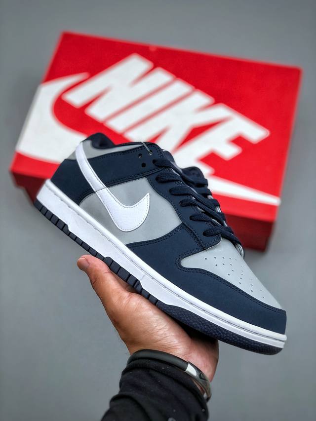 S version of the Nike Dunk Low in gray-blue. Highly recommended. Made from genui