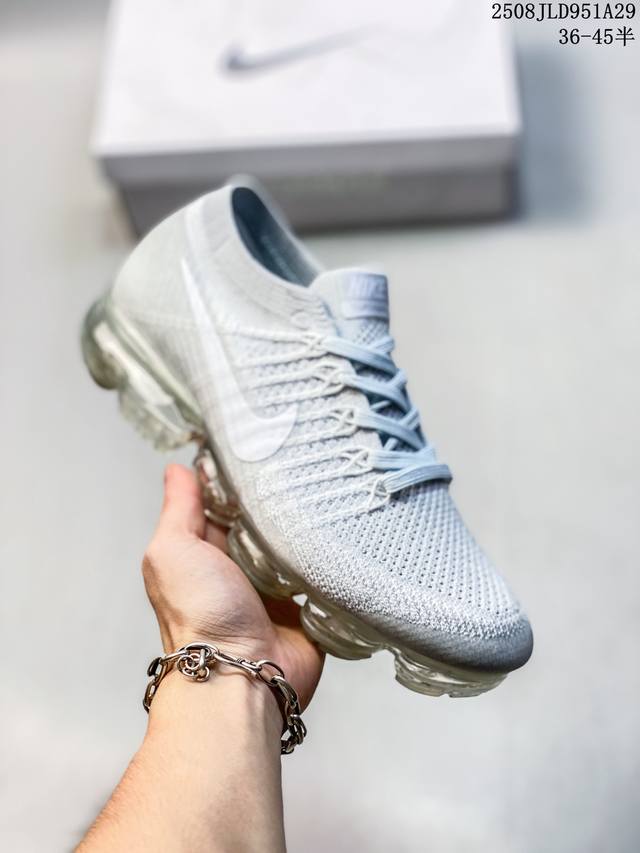 Exclusive photos of the Nike Vapormax Flyknit breathable, casual, full-length ai