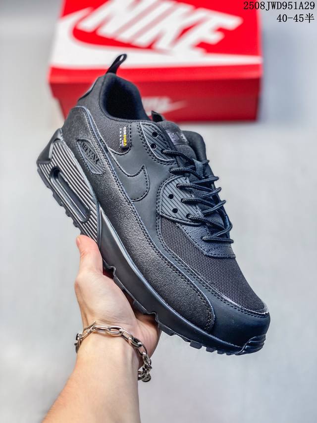 Authentic Nike Air Max 90 classic retro running shoes with small air cushioning.