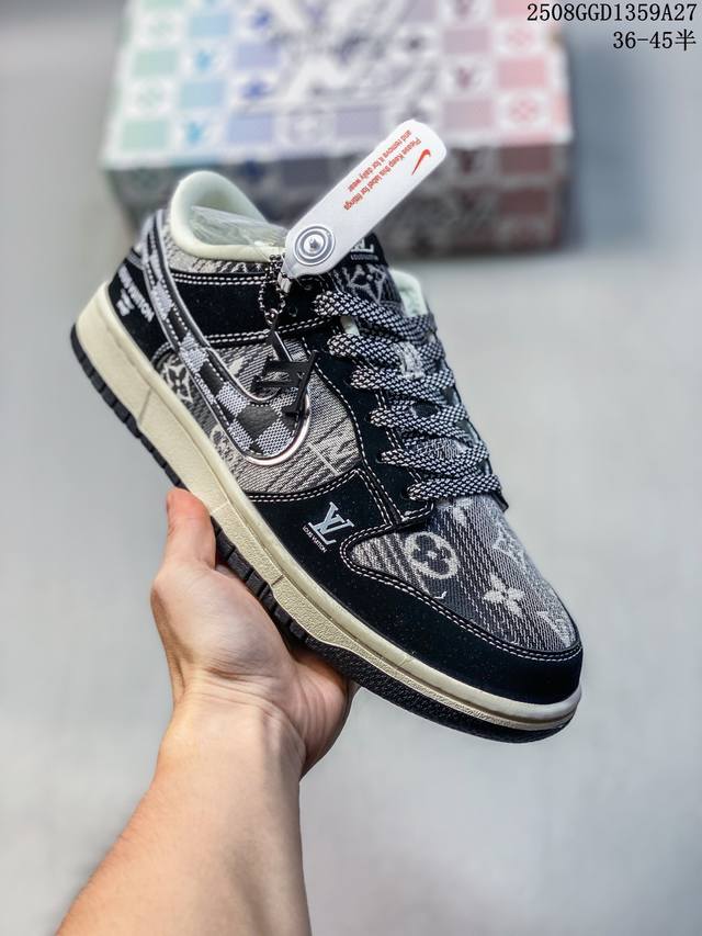 Overseas hit limited edition! High-end customized Nike SB Dunk Low "Louis Vuitt