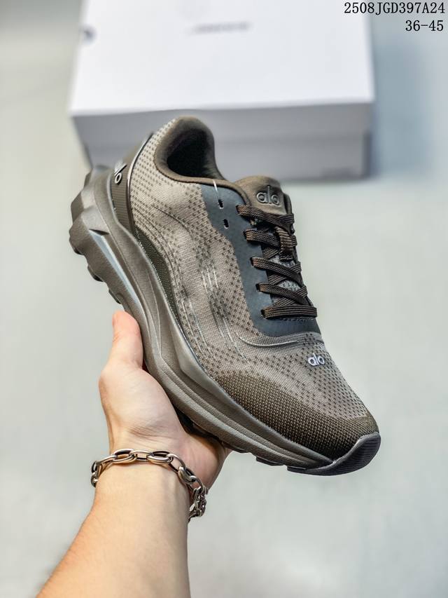 Alo Runner Mode popular itemComfortable, simple, non-slip and wear-resistant low