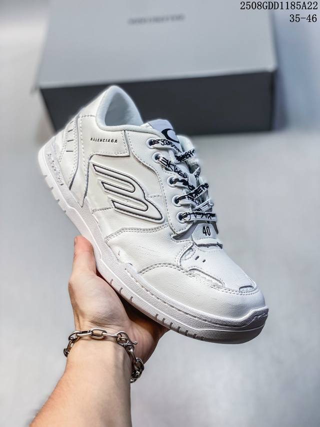 Company-level Balenciaga Hamptons handmade distressed cowhide retro round-toe la