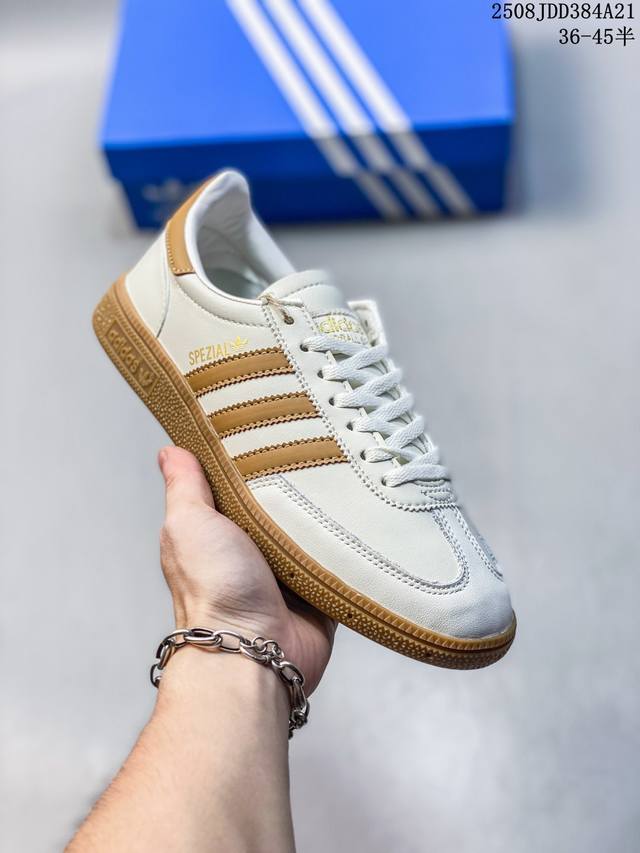 Adidas Samba Og Samba Dexun sneakers with a three-dimensional Samba gold-stamped