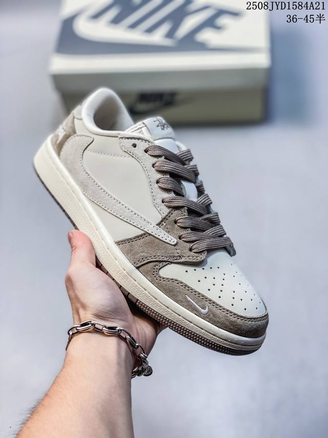 Travis Scott x Fragment Design x Jordan Air Jordan 1 Low Og Sp "Year of the Snak
