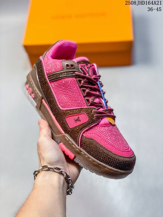Louis Vuitton LV Louis Vuitton sneakers New LV Trainer sneakers in the latest co