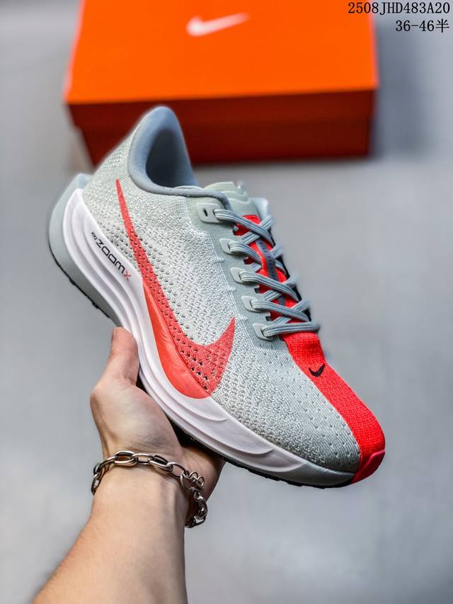 Nike men's and women's shoes are made with genuine half-size standards, develope