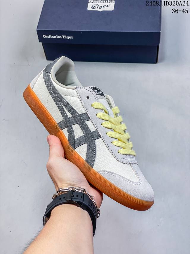 Asics upgrades its original last and paper version, using a soft lychee-grained
