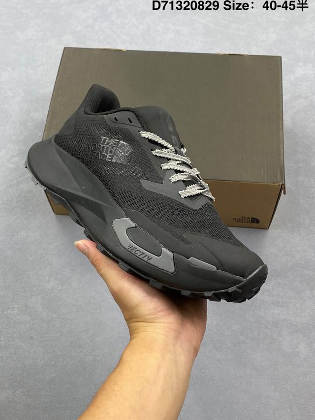 The North Face Altamesa 500 Low-top Moon Rock Purple Comfortable Shock-absorbing