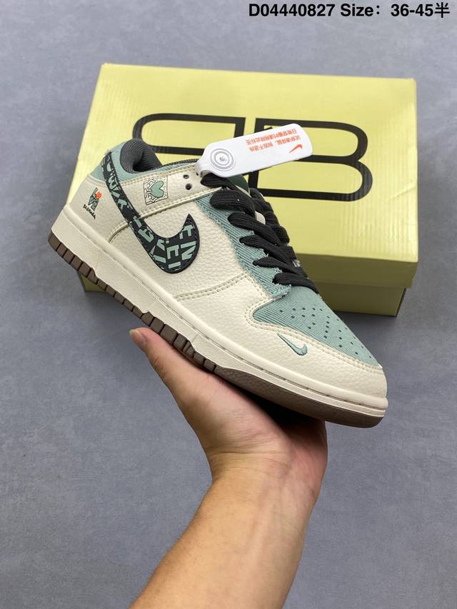 Nike SB Dunk Low Dunk series retro low-top casual skateboarding shoes. Featurin