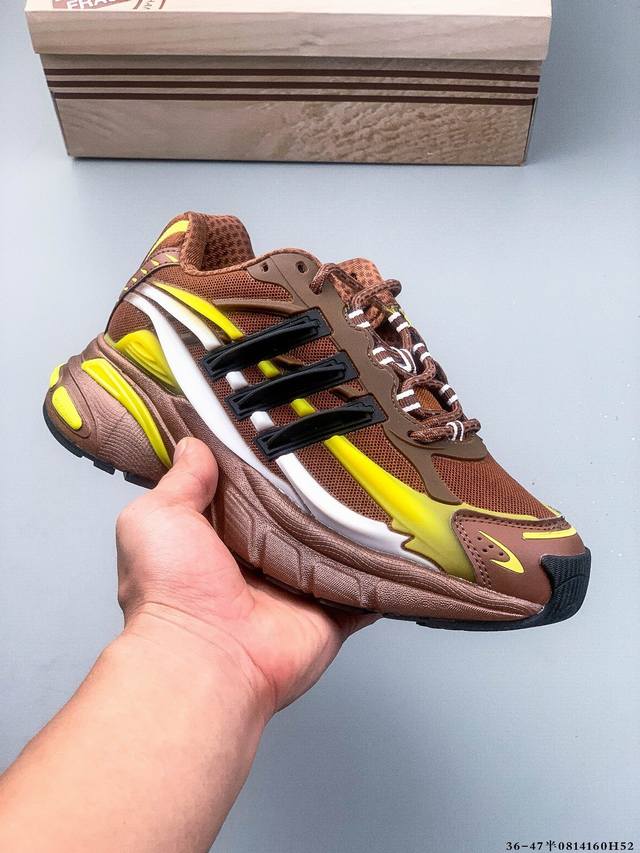 Company Level! Pharrell Williams and adidas unveiled the new adidas Jellyfish at