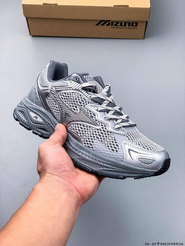 Mizuno Racer S Soft-Sole Lightweight Cushioning Running Shoes! The Racer S is a