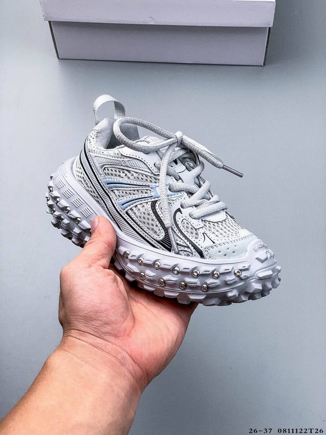 Balenciaga Defender Rubber low-top tank track tire type off-road outdoor height