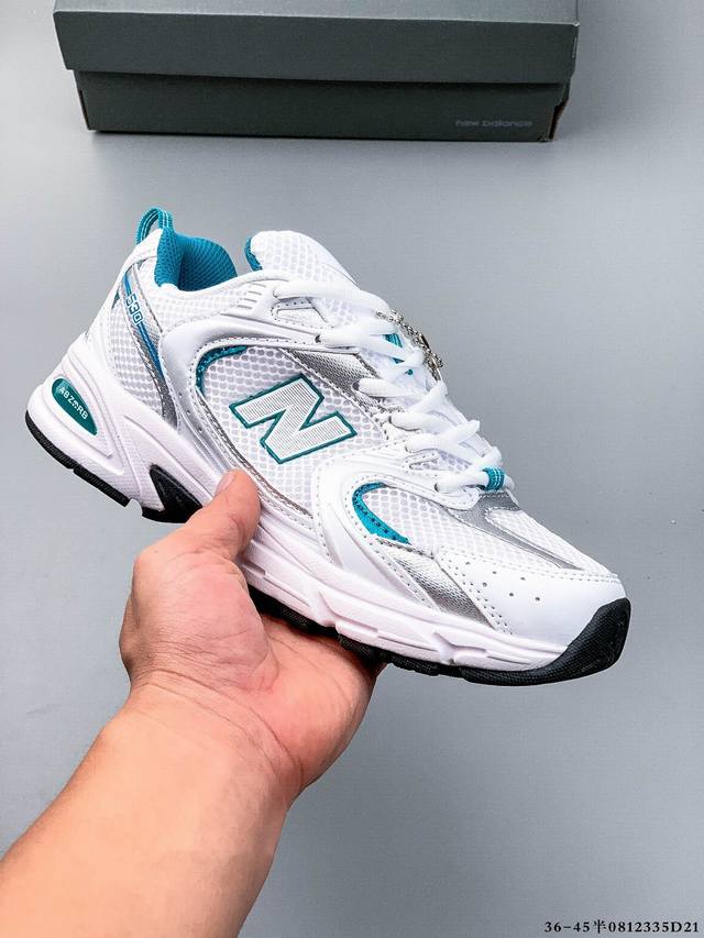 Made of premium fiber leather and breathable mesh.#Independent 3-layer combinati