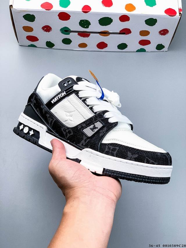 Louis Vuitton LV Louis Vuitton sneakers are a favorite among celebrities, with t