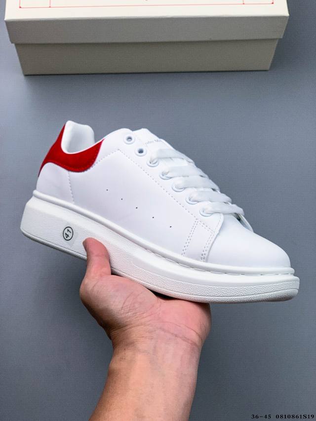 Alexander McQueen McQueen classic. There's no reason not to buy this! Made with