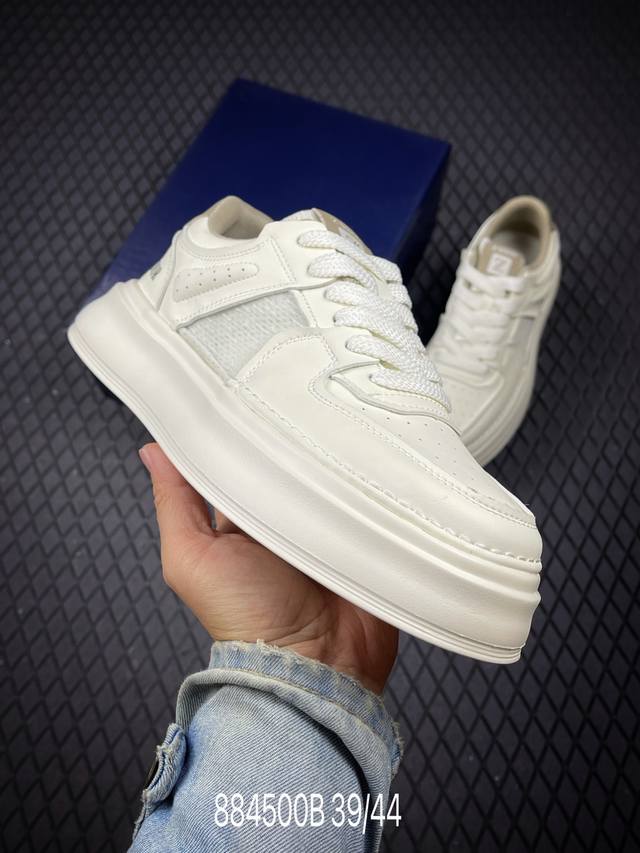 B Dior's new lightweight casual running shoes series. Guangdong quality, origina