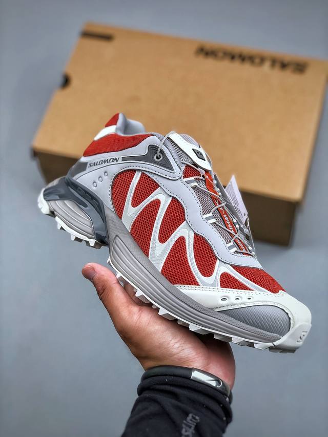 Salomon Xt-Whisper outdoor trail running shoes use Sensifit fitting technology o