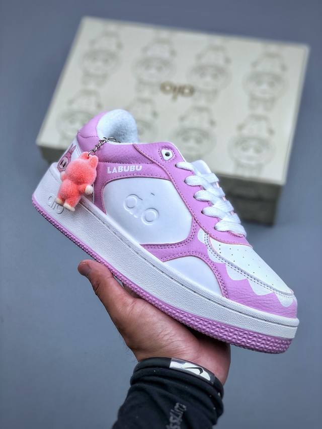 C version Alo Yoga Recovery Mode, the same low-top casual sneakers as celebritie
