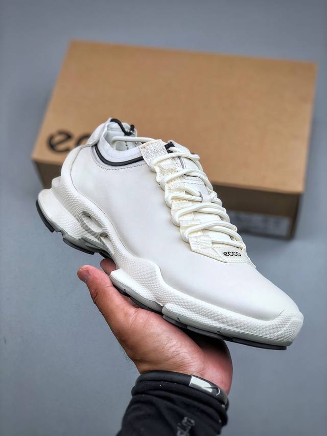 L Ecco's new popular model on Xiaohongshu, a versatile casual style. Ecco casual