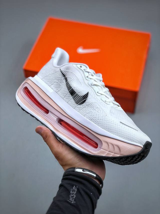 J Edition Nike Zoom Premium, a comfortable, cushioned, and slip-resistant low-to