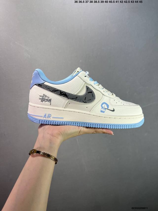 Company-level Nike Air Force 1'07 Lv8 Original last and original cardboard crea